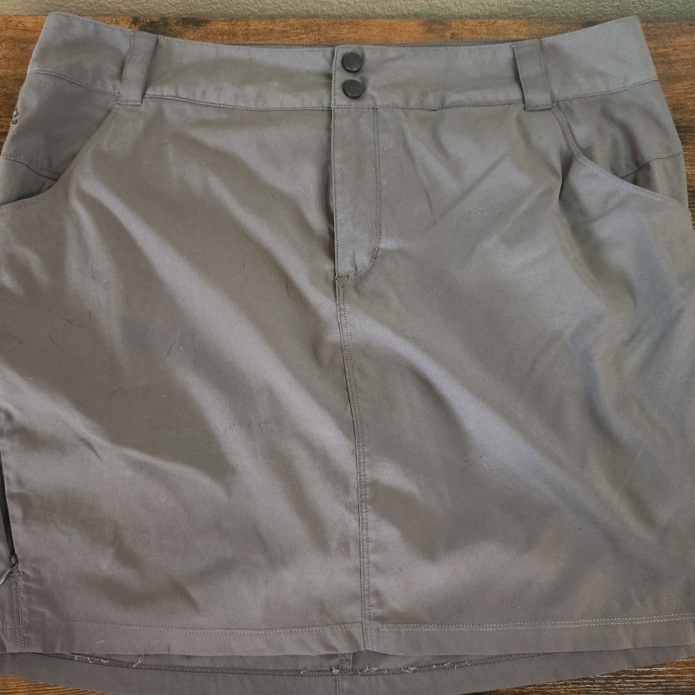 Grey activewear skort..Size 16W